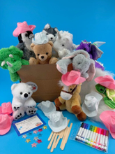 Charger l'image dans la visionneuse de la galerie, Plush Animal Western theme 10 pack